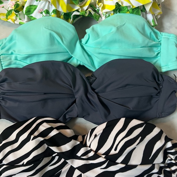 Victoria Secrets bikini tops, lot of five, 32A/XS - Picture 3 of 3